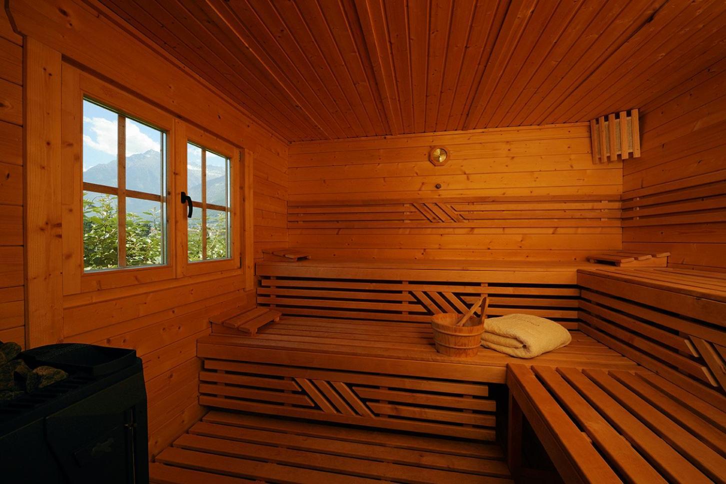 Hotel Garni Partaneshof Merano Esterno foto